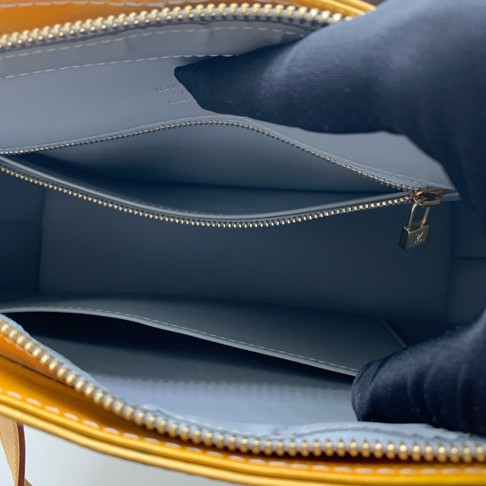 Louis Vuitton Vernis Houston Monogram Tote - Picture 9 of 9